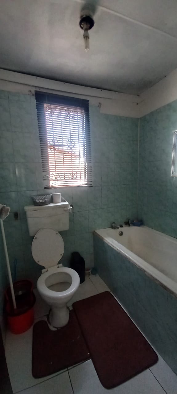 2 Bedroom Property for Sale in Zwide Eastern Cape